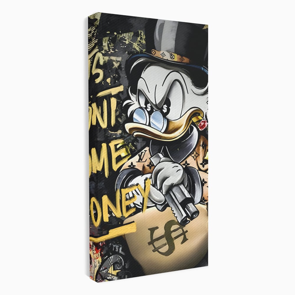 Tablou canvas cu ilustratie cu scrooge duck tinand o arma, fara rama, pe sasiu de lemn